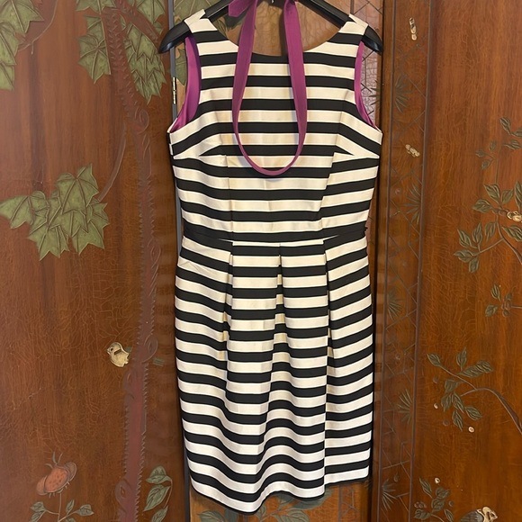 White House Black Market size 2 cream and black stripe dress - Picture 1 of 5